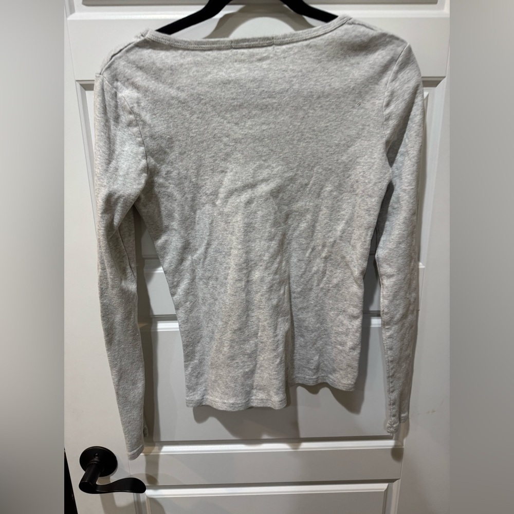 Brandy Melville Light Gray Long Sleeve Tee - Picture 3 of 3